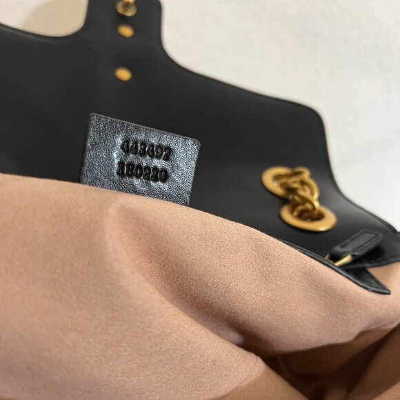 GUCCI MARMONT BAG PERFECT CONDITION - Picture 5 of 6